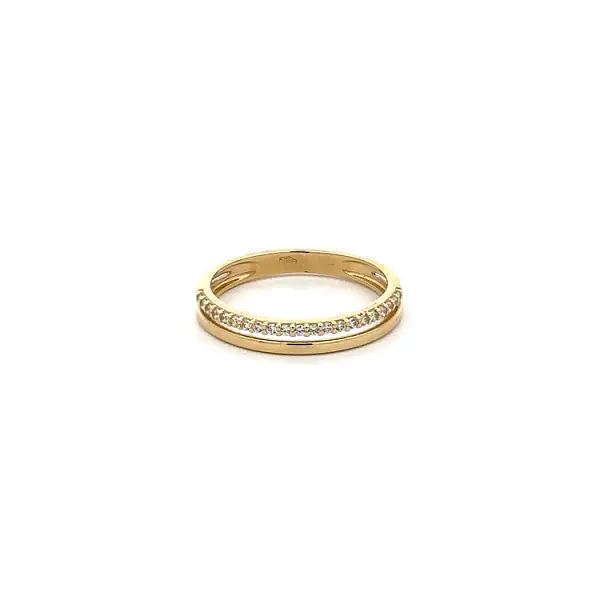 Goldring mit Zirkonen