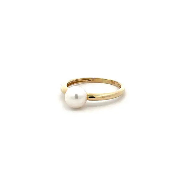 Goldring mit Perle