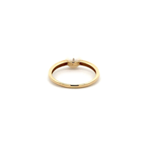 Goldring mit Perle