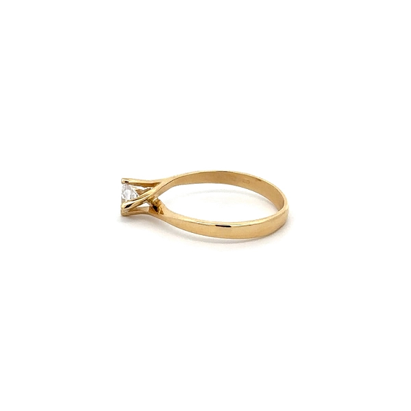 Gold Verlobungsring mit Zirkon