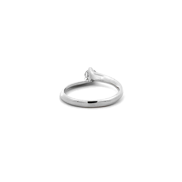 Verlobungsring mit Zirkon aus Weißgold