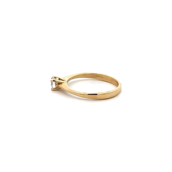 Gold Verlobungsring mit Zirkon