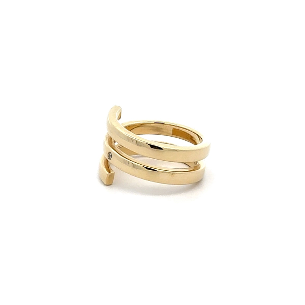 Goldring mit Zirkonen