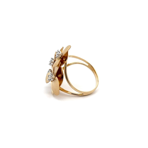 Blumenring aus Gelbgold mit feinem Zirkon-Glanz