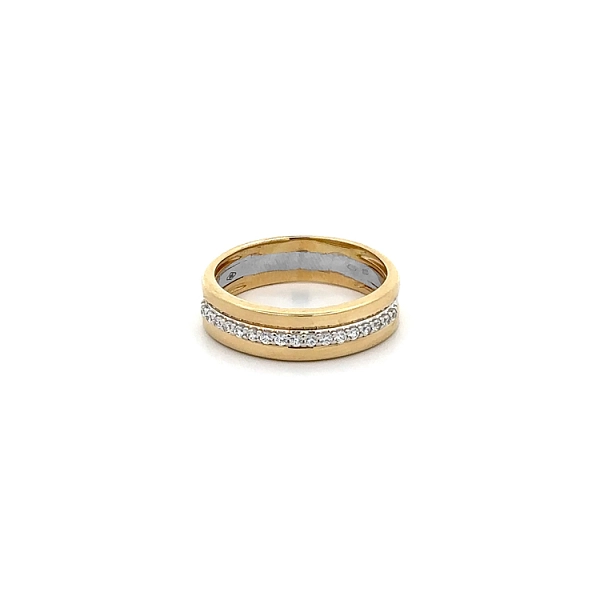 Ring mit Zirkonias in Gold-Kombination
