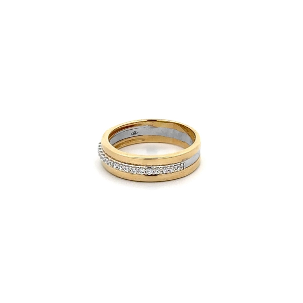 Ring mit Zirkonias in Gold-Kombination