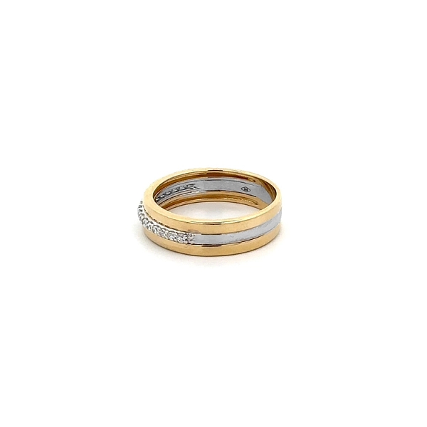 Ring mit Zirkonias in Gold-Kombination