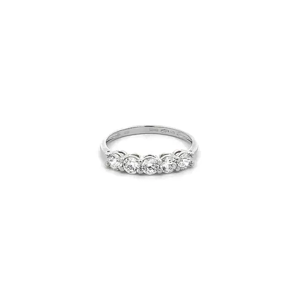 Ring mit Zirkonen aus Weißgold