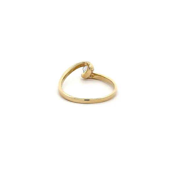 Gold Verlobungsring mit Zirkon