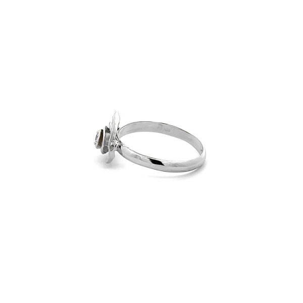 Ring mit Zirkon aus Weißgold