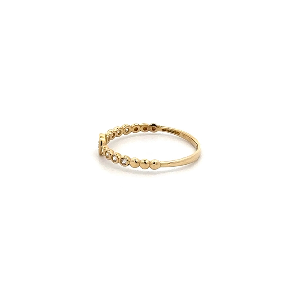 Goldring mit Zirkonen