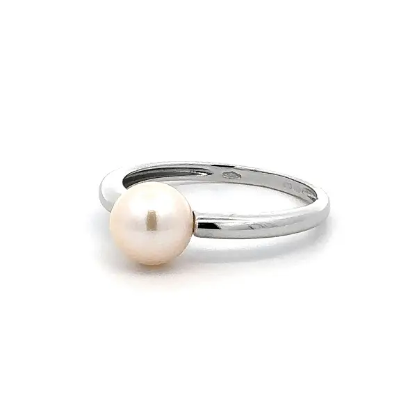 Ring mit Weißgoldperle