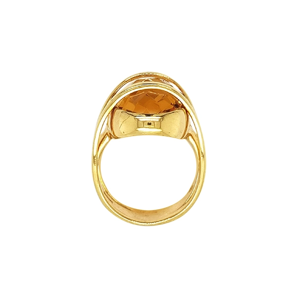 Goldener Ring mit Quarz