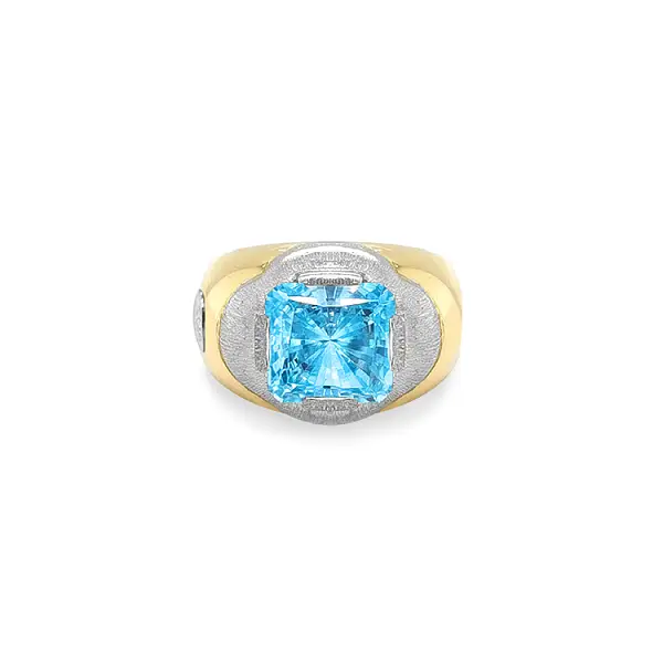 Goldring mit blauem Stein