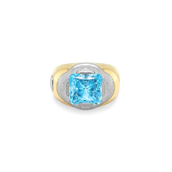 Goldring mit blauem Stein