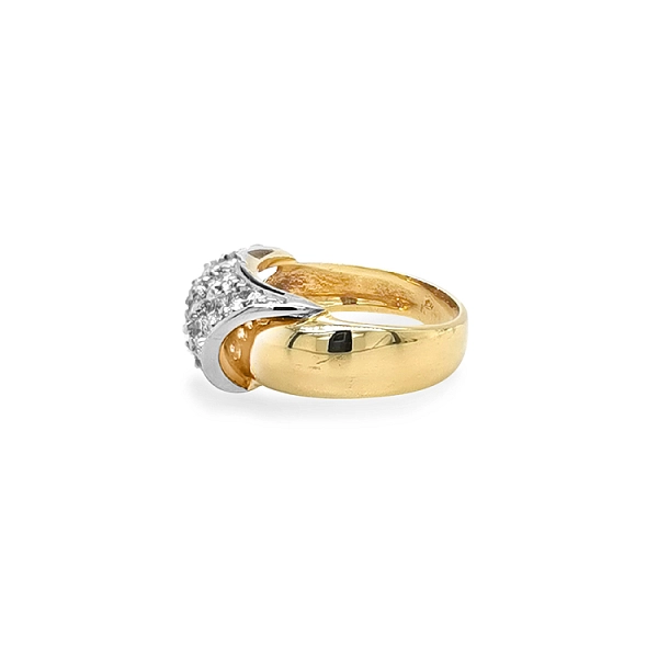 Kombinierter Goldring mit Zirkonen