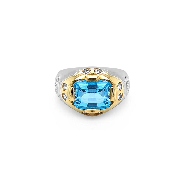 Goldring mit blauem Stein