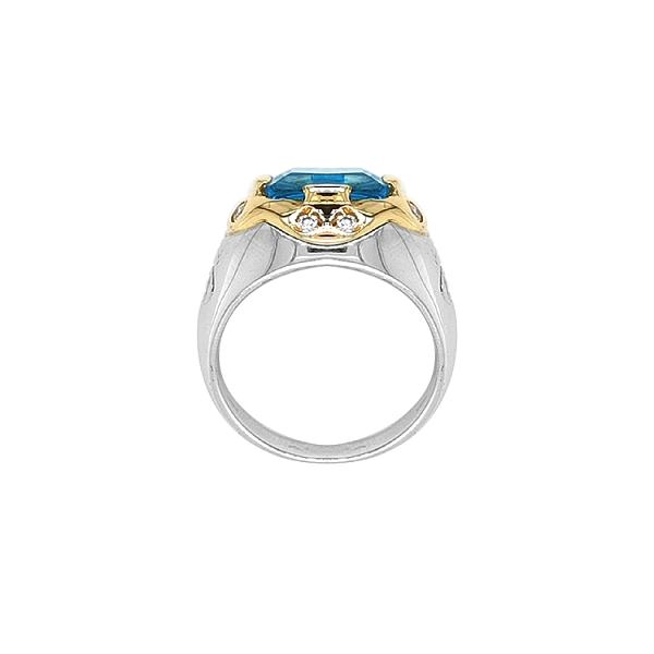 Goldring mit blauem Stein
