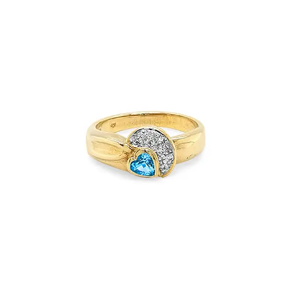 Exklusiver Goldring mit herzförmigem Blau-Topas und Zirkonia