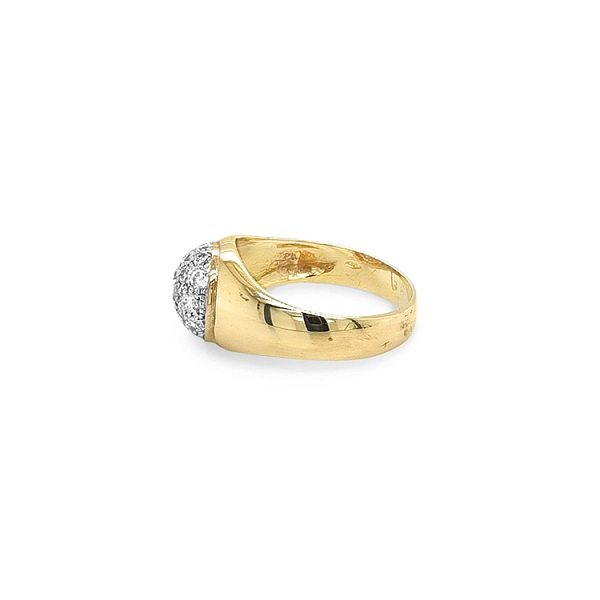 Goldring mit Zirkonen