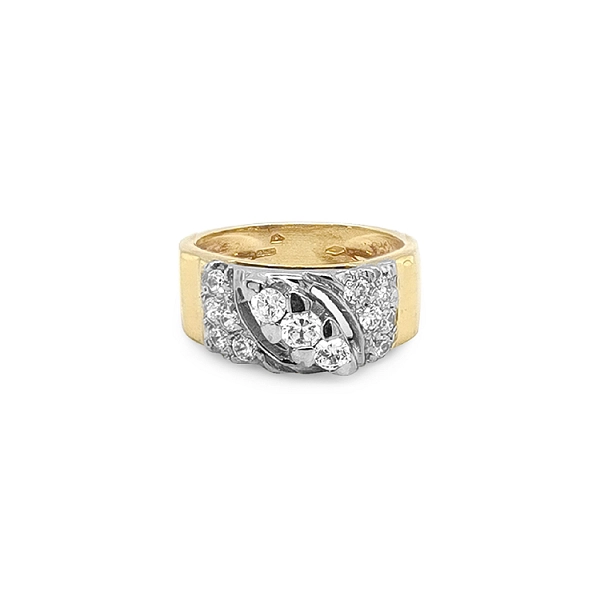 Goldring mit Zirkonen