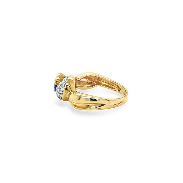 Exklusiver Goldring mit Saphir und Zirkonia