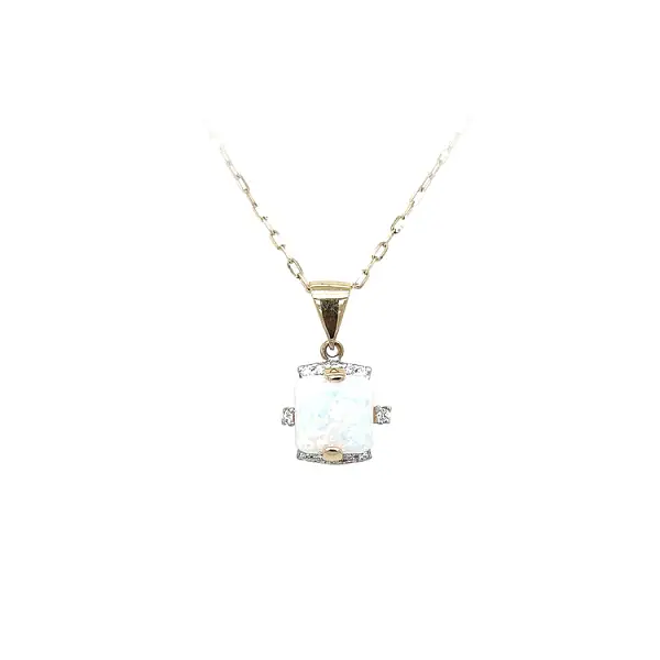 Gold-Anhänger mit Opal und Zirkonen