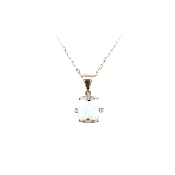 Gold-Anhänger mit Opal und Zirkonen