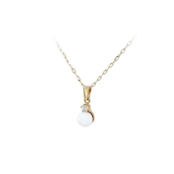 Gold-Anhänger mit Opal