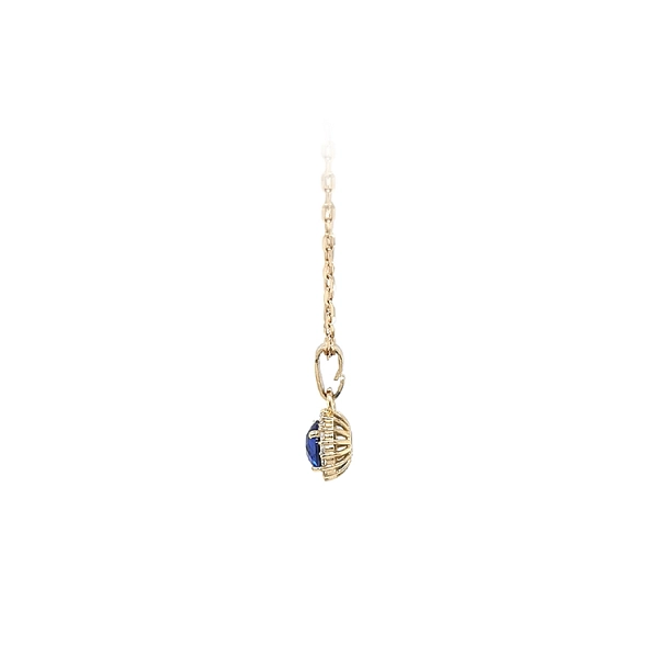 Gold-Anhänger mit blauem Stein
