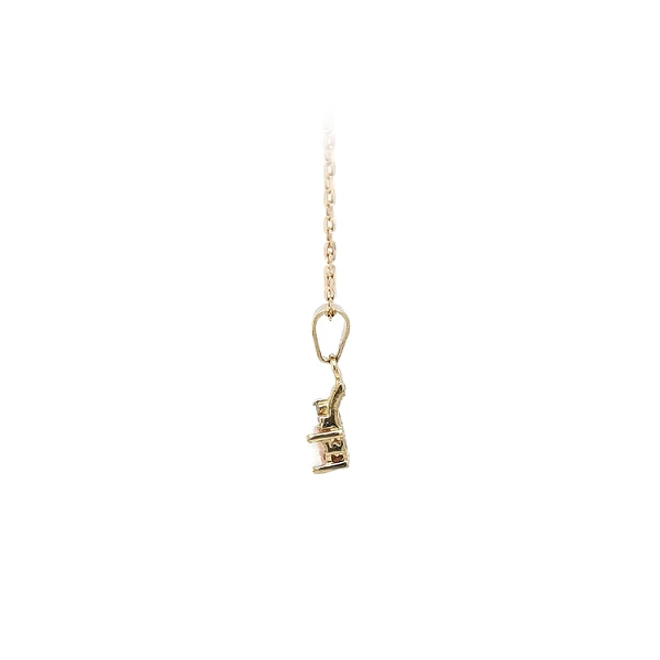 Gold-Anhänger mit Opal