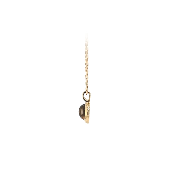 Gold-Anhänger mit braunem Stein