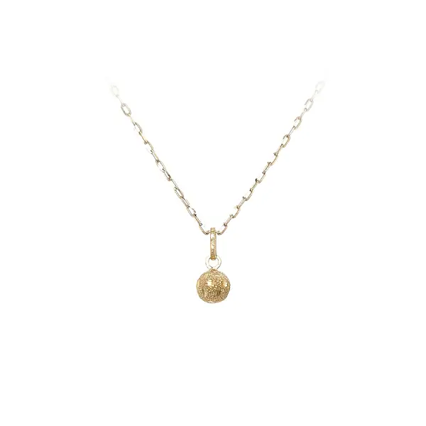 Gold-Anhänger einer Kugel