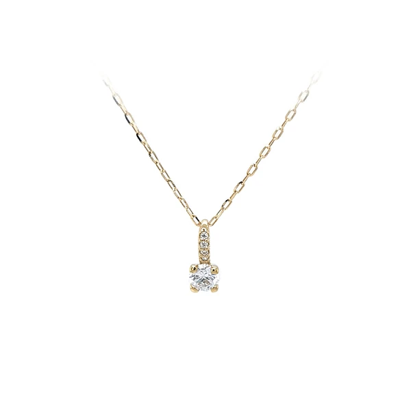 Gold-Anhänger mit Zirkonen