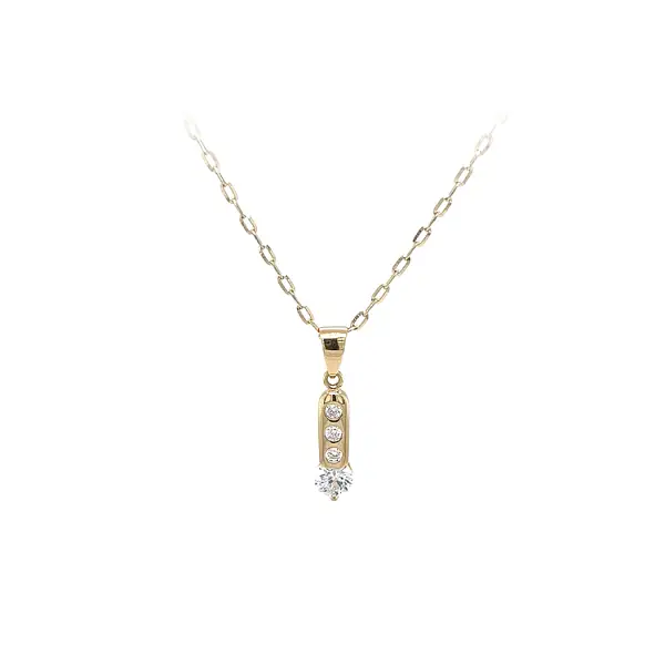 Gold-Anhänger mit Zirkonen