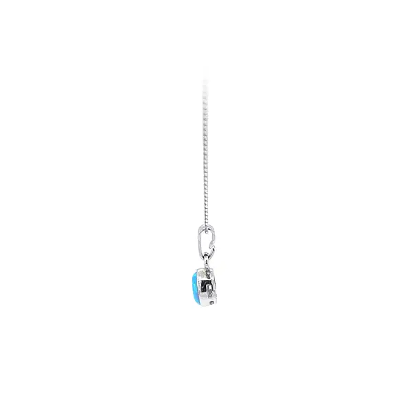 Anhänger mit blauem Opal