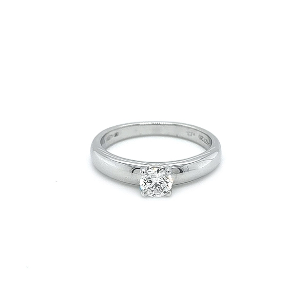 Gold Verlobungsring mit Diamant