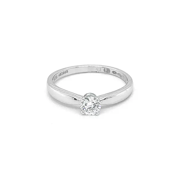 Gold Verlobungsring mit Diamant