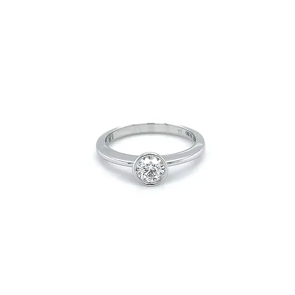 Gold Verlobungsring mit Diamant