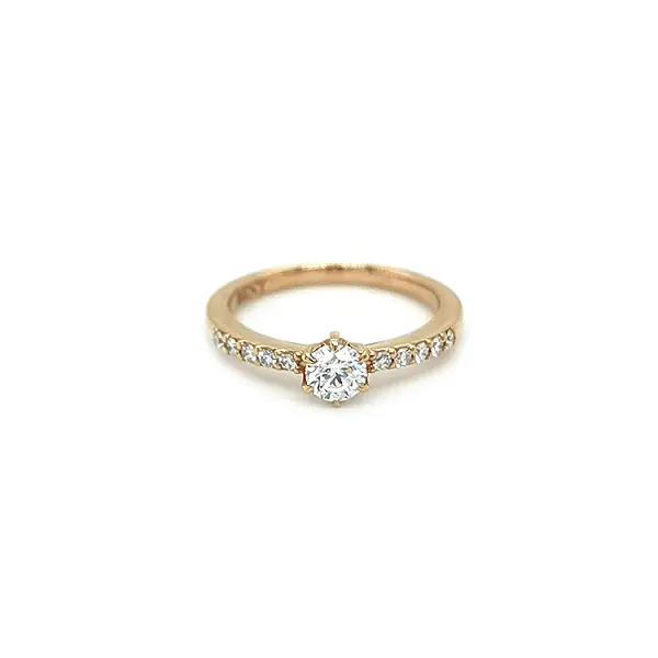Gold Verlobungsring mit Diamant
