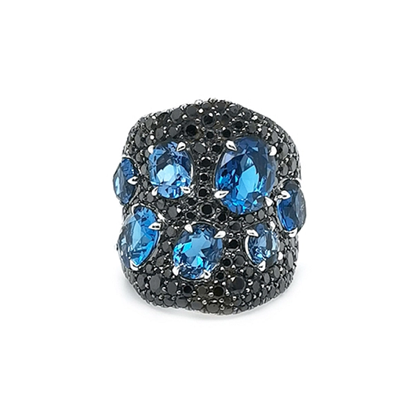 Goldring mit blauem Topas und schwarzen Diamanten