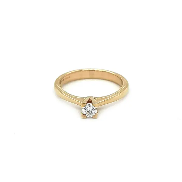 Gold Verlobungsring mit Diamant