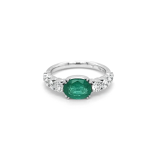 Goldring mit Smaragd und Diamanten