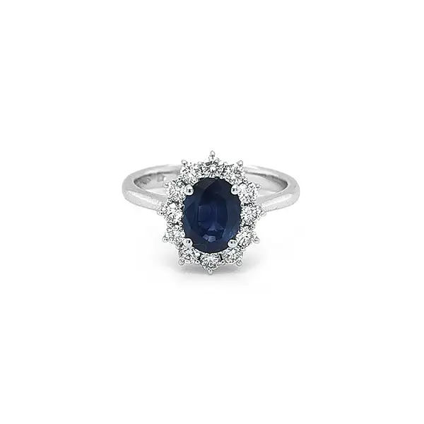 Goldring mit Saphir und Diamanten