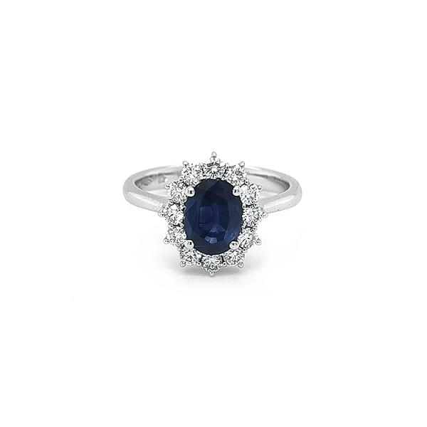 Goldring mit Saphir und Diamanten