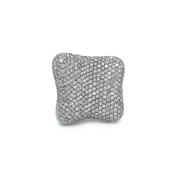 Goldring mit Diamanten