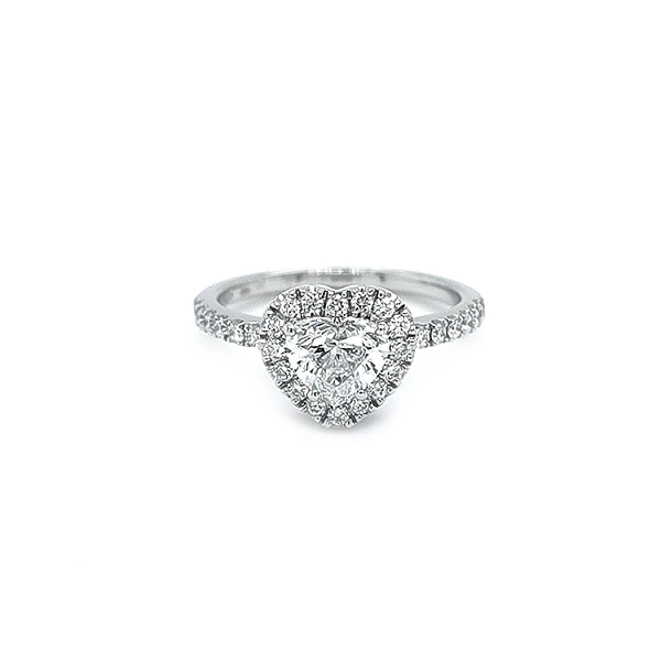 Verlobungsring aus Gold mit Diamanten