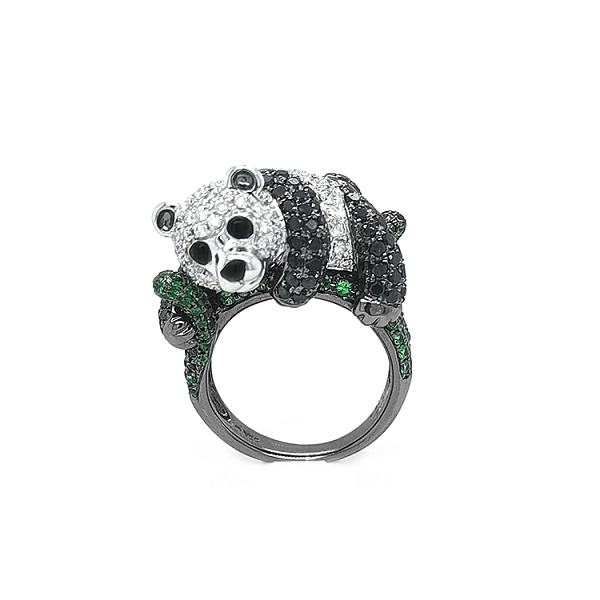 Goldring mit grünen Granaten, schwarzen und weißen Diamanten