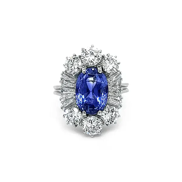 Goldring mit Saphir und Diamanten