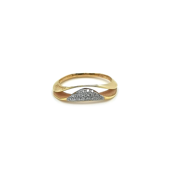 Goldring mit Diamanten